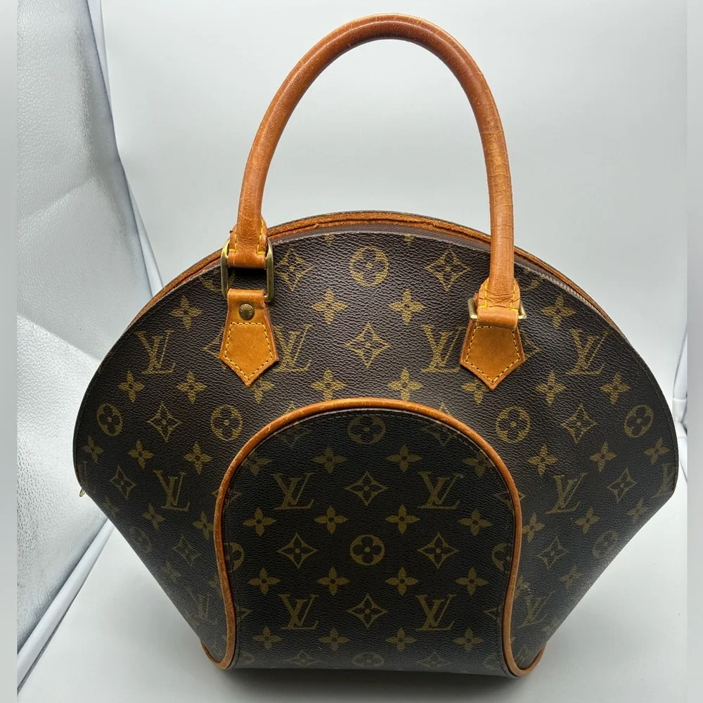 Louis Vuitton ellipse MM monogram hand bag